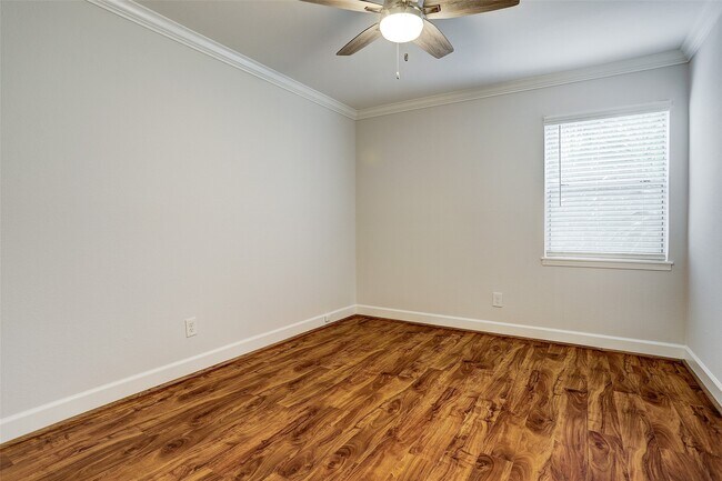 Building Photo - 3131 Cummins St