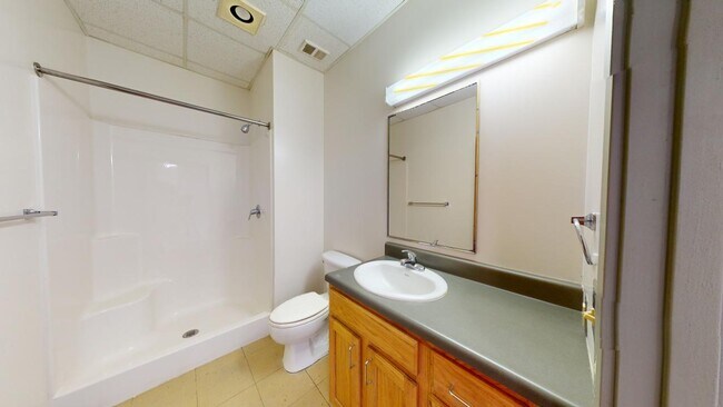 Interior Photo - z-103125-West Paseo, LLC