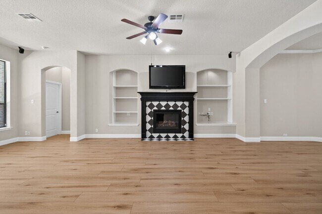 Building Photo - 18910 Honey Mesquite