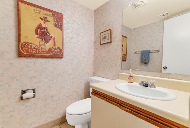 Building Photo - Rates Vary: $1,995 - $2,995