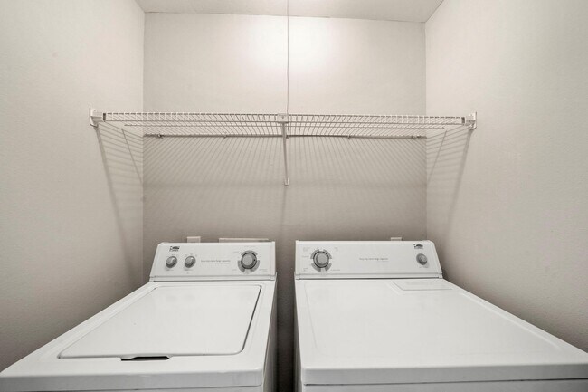 Building Photo - 4144 Greystone Way