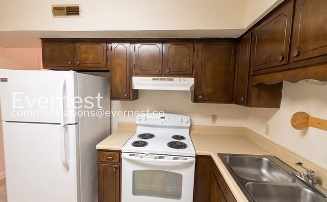 Building Photo - 8831 Millard Lee Ln
