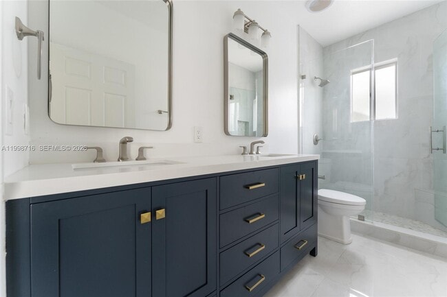 Building Photo - 379 NE 31st Ave