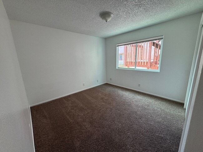 Building Photo - 118 W Boone St