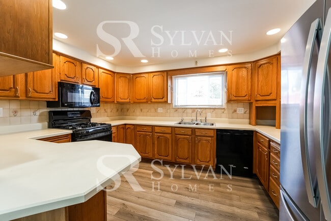 Building Photo - Everything you have been dreaming of is here. Lease today!