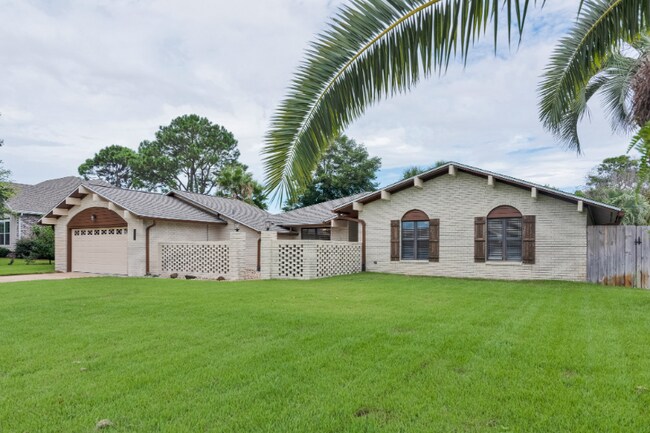 Building Photo - 967 Grand Canal St