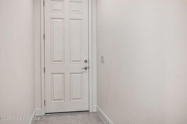 Building Photo - 2988 Pangea Cir