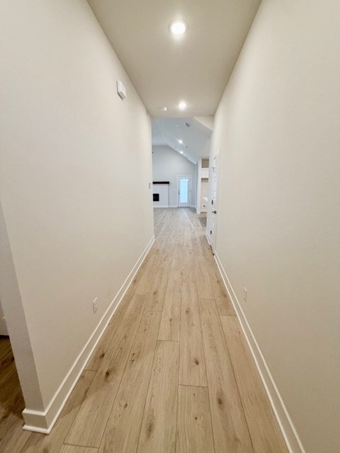 Building Photo - 416 S Calico Ave