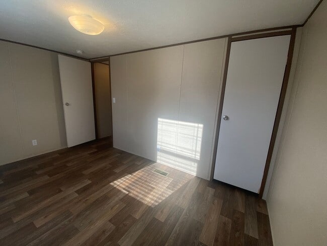Building Photo - 102 Claude Simmons Rd