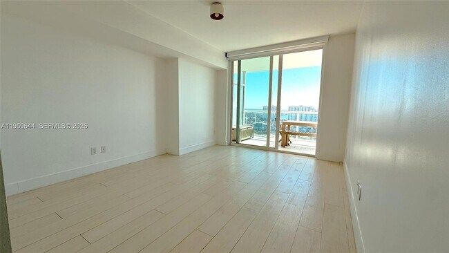 Building Photo - 400 Sunny Isles Blvd