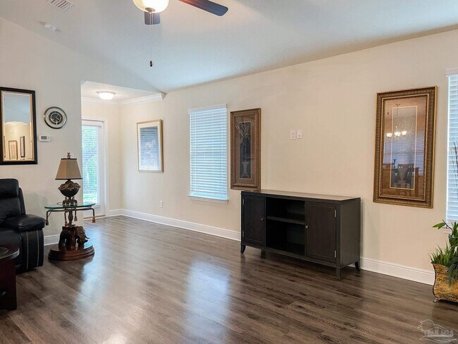 Building Photo - 12343 Pinfish Rd