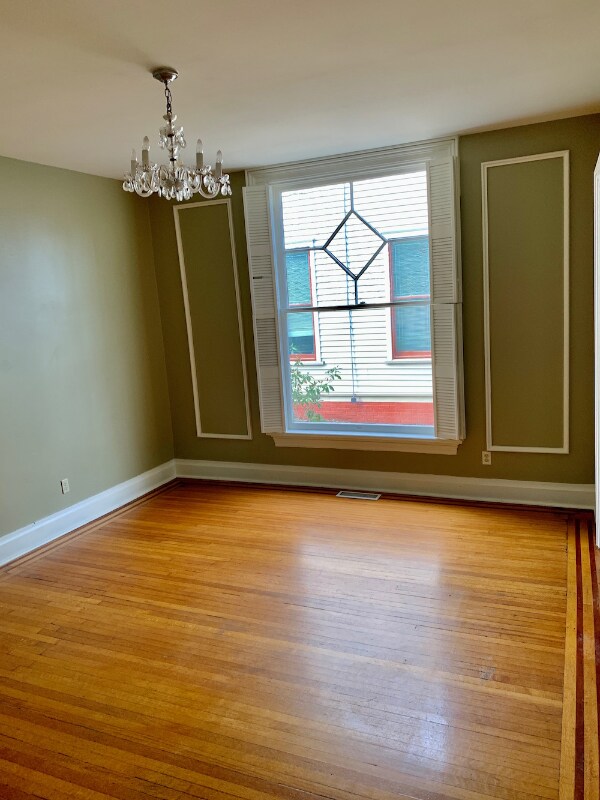 Building Photo - 923 Cumberland St