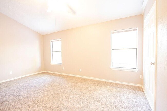 Building Photo - 1011 Hamblen Rd