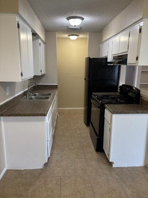 Building Photo - "Charming 2-Bed, 2-Bath in Haltom City – 901 Sq!"