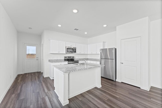 Building Photo - 8742 Vacek Xing Wy