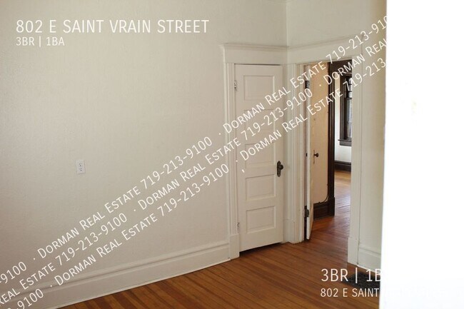 Building Photo - 802 E Saint Vrain St