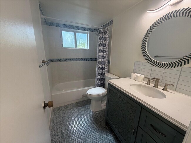 Building Photo - 6791 NW 32nd Ave