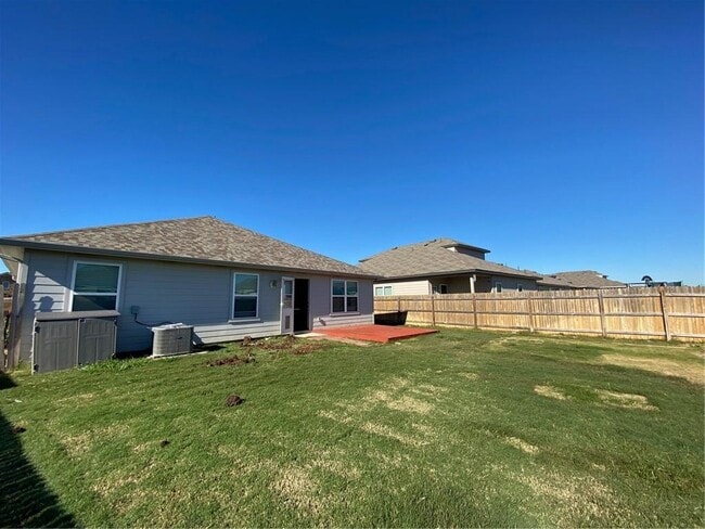 Building Photo - 321 Old Glory Trail