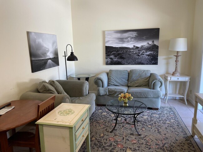 Building Photo - 14911 Equestrian Way