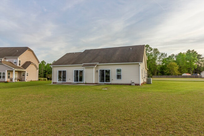 Building Photo - 301 Antioch Rd