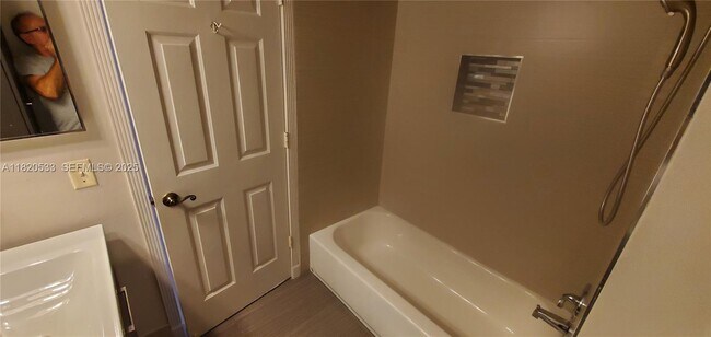 Building Photo - 3937 NW 122nd Terrace