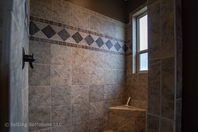 Building Photo - 5010 SE 362nd Ave