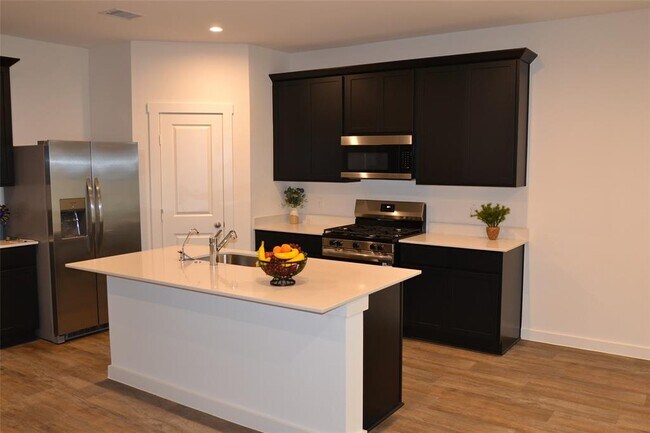Building Photo - 1607 Portorosso Dr