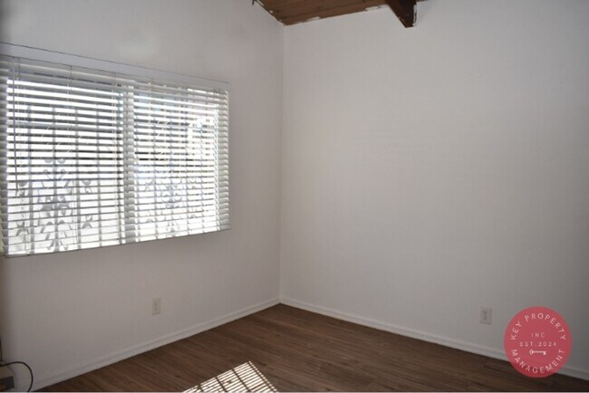 Building Photo - 1128-1130 COLUSA STREET