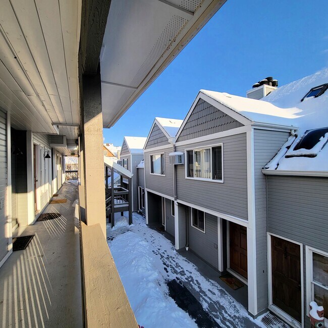 Building Photo - Boulder Condo