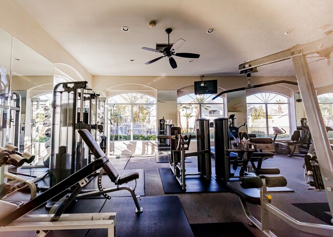 Building Photo - Downstairs condo located in Summerlin