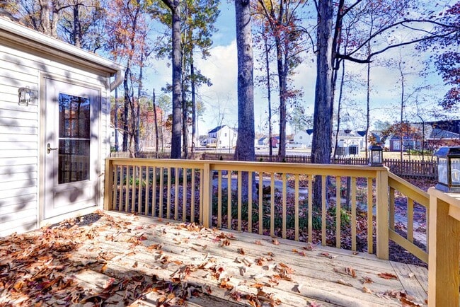 Building Photo - 411 Willards Way