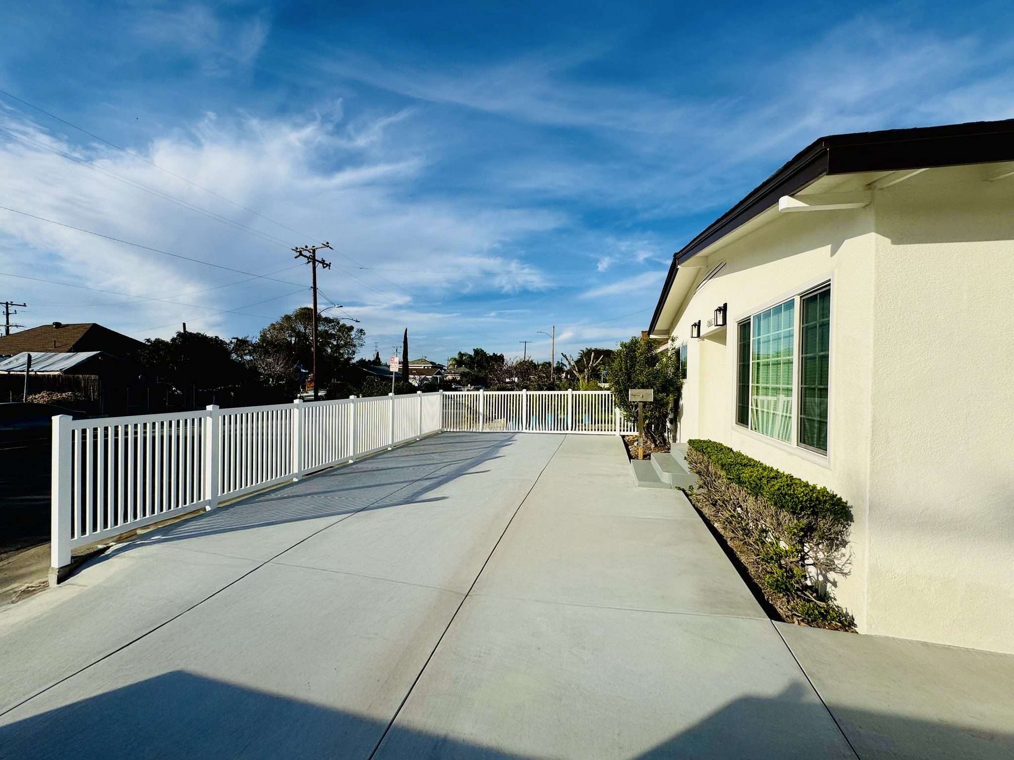 Building Photo - 20606 Raymond Ave