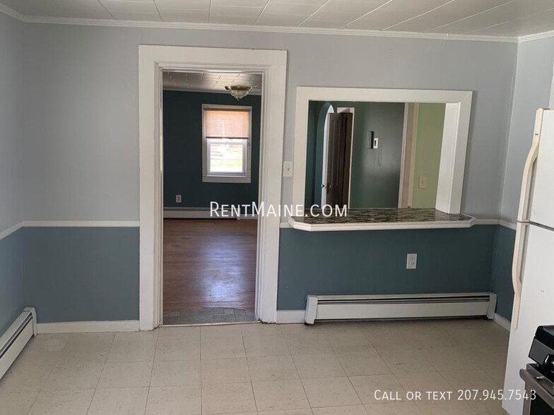 Building Photo - 322 Grove St