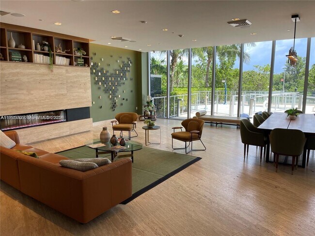 Building Photo - 16385 Biscayne Blvd