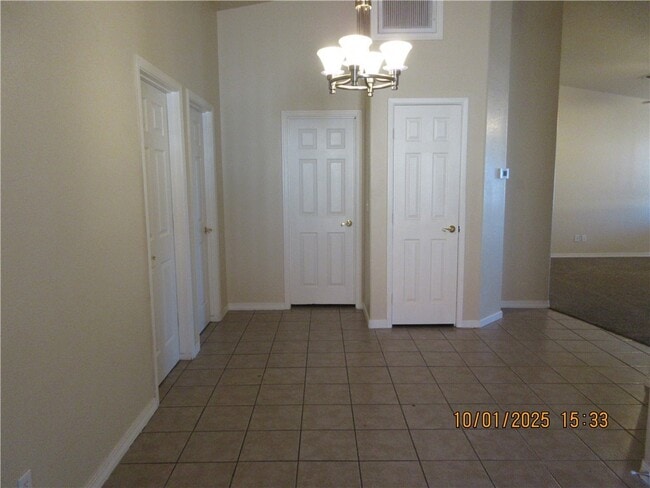 Building Photo - 3156 Gordon Dr