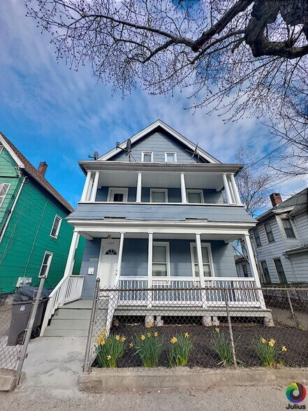 Building Photo - 164 Cedar Hill Ave