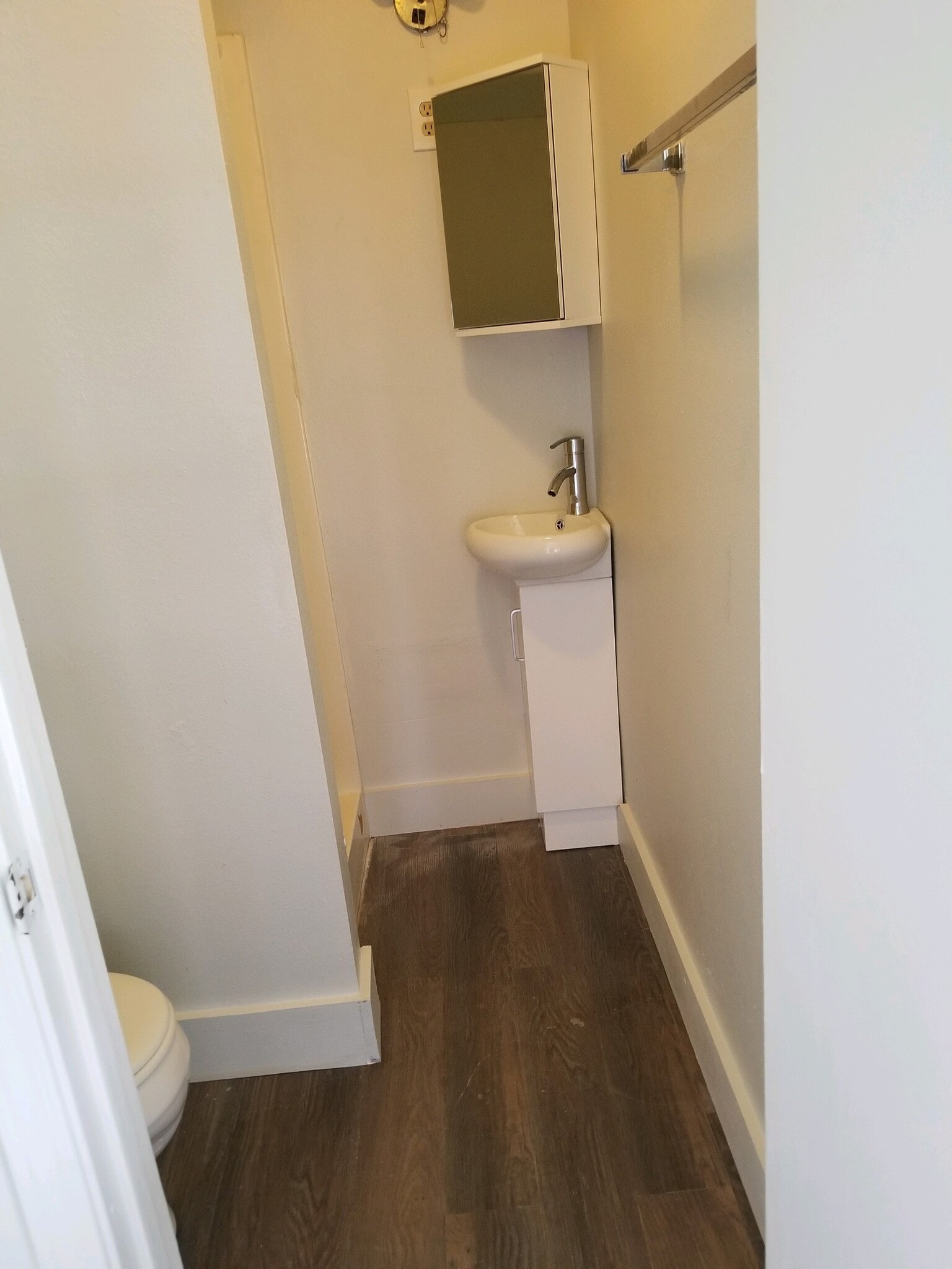 Bathroom #2 - 1009 West St