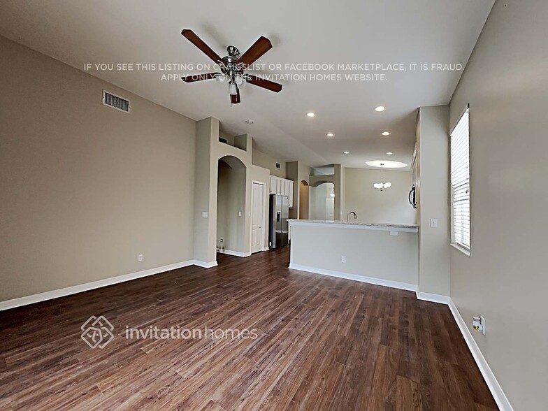 Building Photo - 5211 Clover Mist Dr