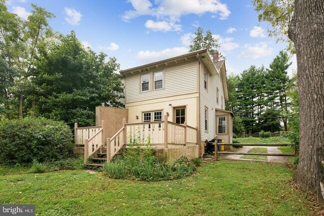 Building Photo - 1109 Youngs Ford Rd