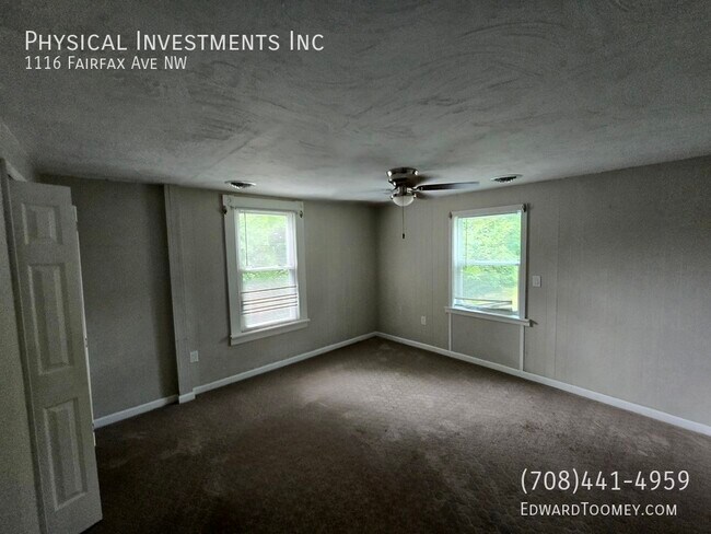 Building Photo - 1116 Fairfax Ave NW
