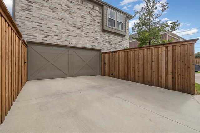 Building Photo - 4954 Daybreak Dr