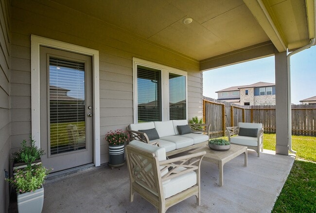 Building Photo - 8034 House bank Ln