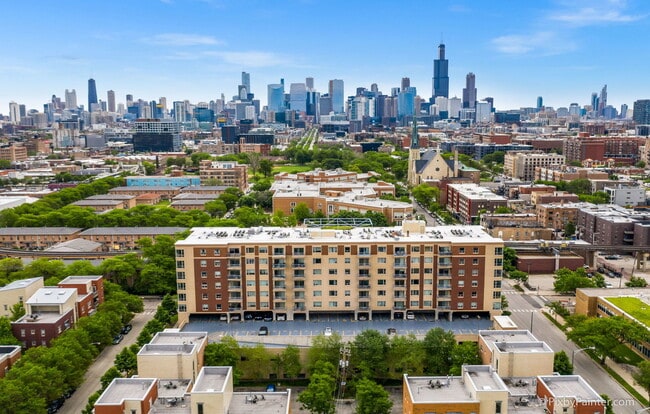 Primary Photo - 100 N Hermitage Ave