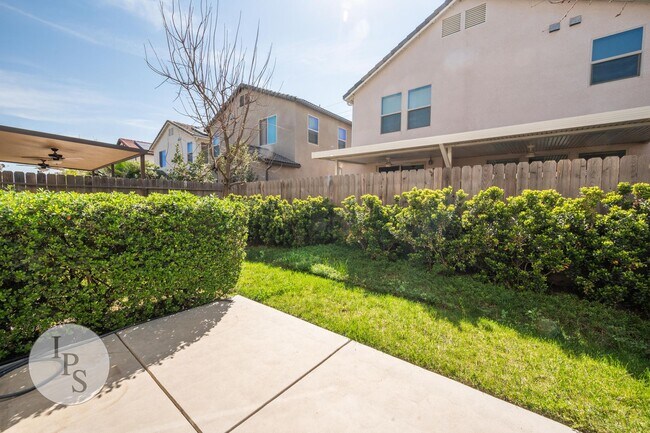 Building Photo - Canvas Collection at Copper River Ranch, 3BR/2.5BA, Built 2018, Gated Community - Lots of Amenities