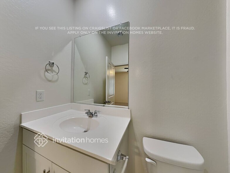 Building Photo - 19143 W Elm St