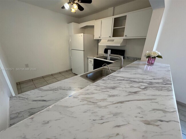 Building Photo - 11289 SW 88th St