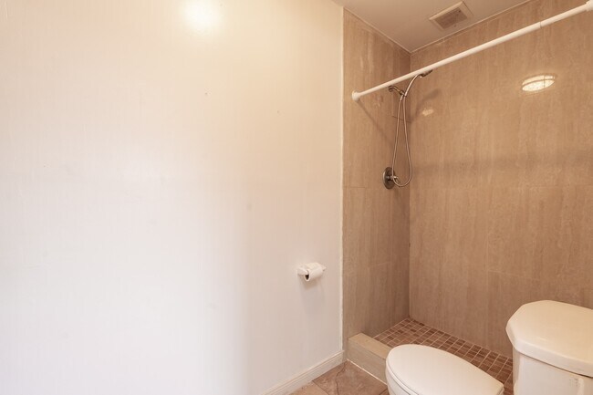 Building Photo - 8819 Hazen St