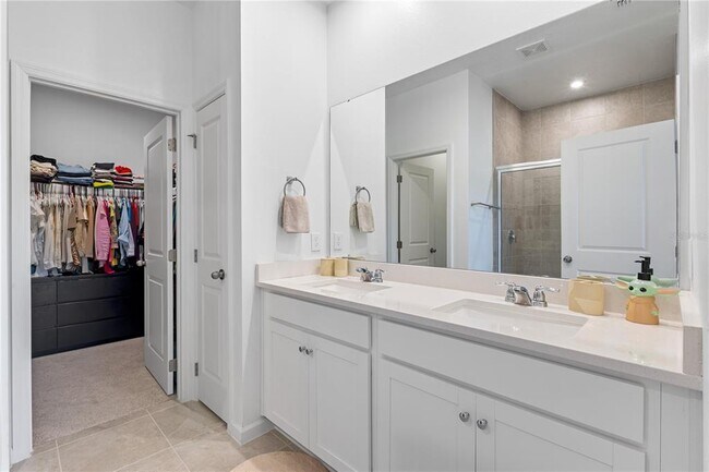 Building Photo - 3279 Canna Lily Pl