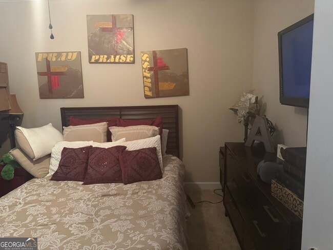 Building Photo - 421 Creekside Dr