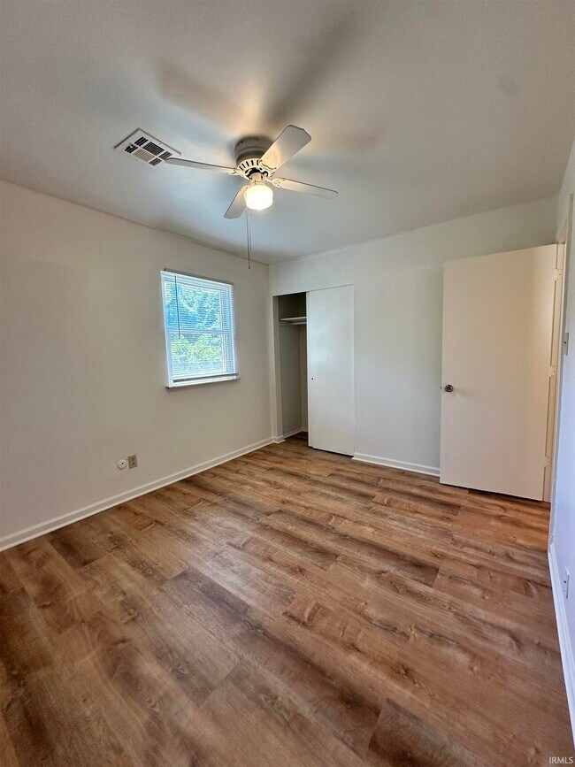 Building Photo - 613 Cypress St